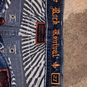 Buckle jeans